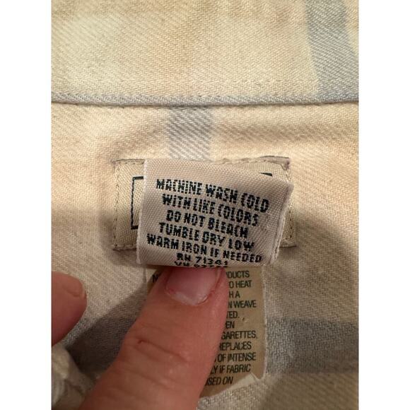 Women's L.L. Bean Long Sleeve Flanel Shirt - Large - Picture 8 of 8